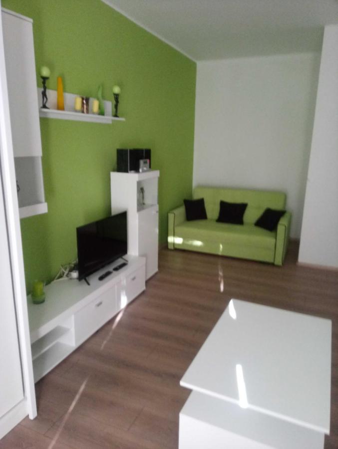 M&D Apartmanház Eger Ngoại thất bức ảnh