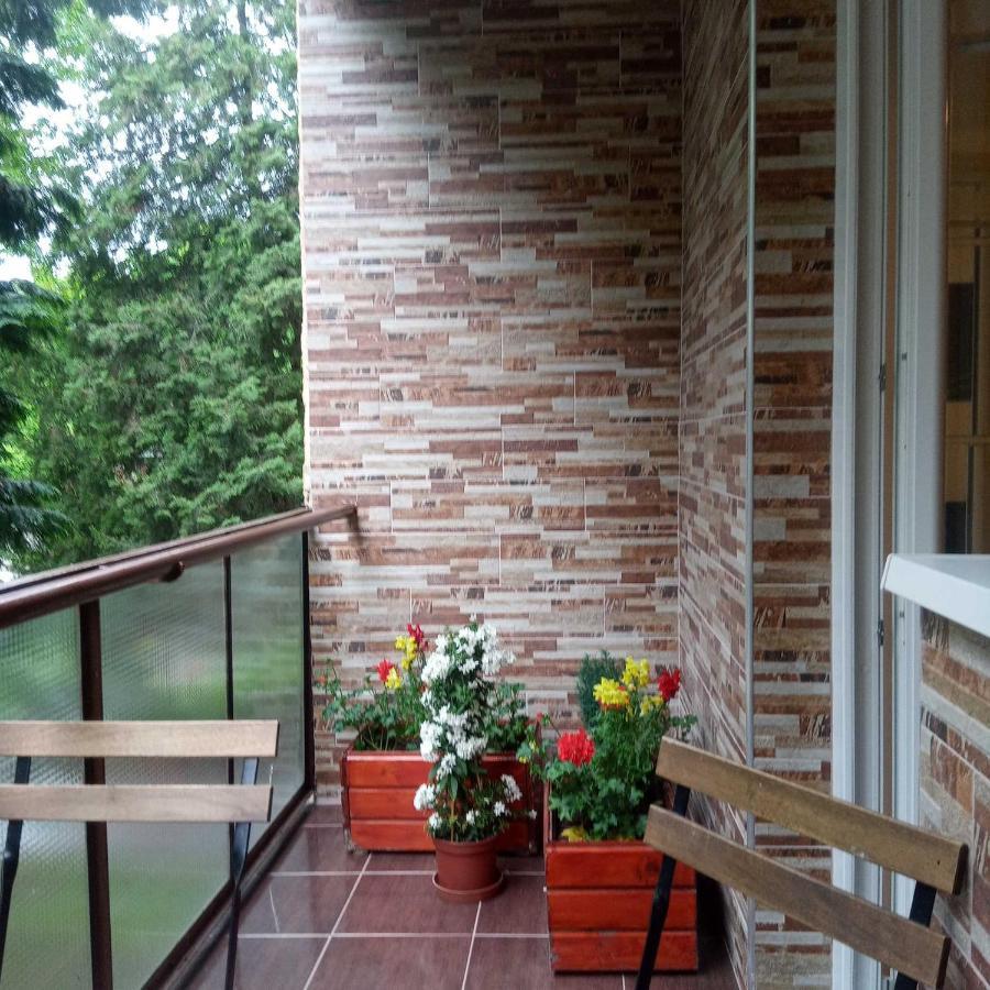 M&D Apartmanház Eger Ngoại thất bức ảnh