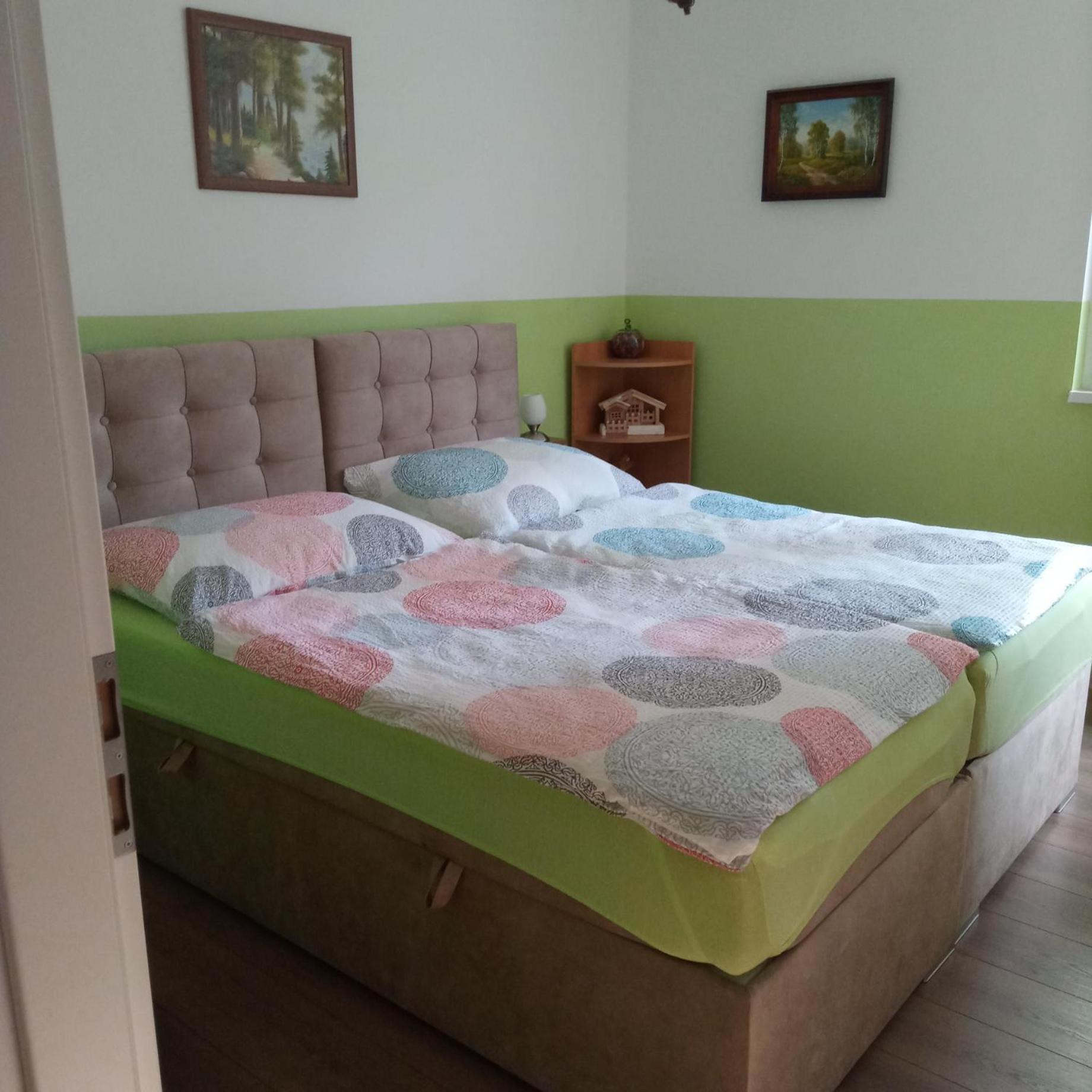 M&D Apartmanház Eger Ngoại thất bức ảnh